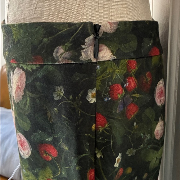 Selkie Dark Green Floral Strapless Ensemble - Picture 3 of 10